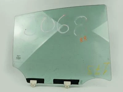 2012 - 2019 Nissan Versa Sedan Window Glass Door Rear Passenger Right Rh Oem - Imagem 1 de 4