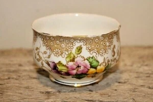 Royal Albert Bone China LOVELACE Open Sugar Bowl - England 3" wide - Picture 1 of 3