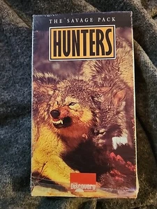 VHS Discovery Channel HUNTERS Series The Savage Pack - Picture 1 of 4