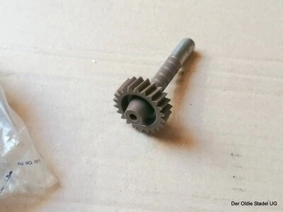 Ford Cortina MK3 speedometer pinion 5 speed classic new - Image 1 of 2