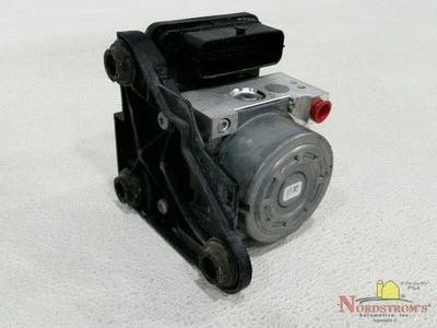 2015 Volkswagen Golf ABS Antilock Brake Pump - Изображение 1 из 4