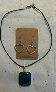 Green Agate Gemstone 925 Silver Pendant With Heart Earrings - Picture 1 of 6