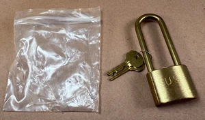 New Old Stock - Unused - US Army Brass Lock Waterbury with Key - Long Shackle - Picture 1 of 11