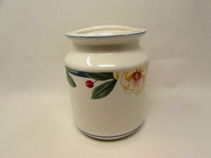 Savannah Grove Citation White Magnolia Blossoms Red Berries Cookie Jar & Lid (C) - Picture 1 of 2