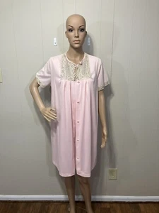 Beautiful! Vintage "Sears" Lace Trimmed Embroidered Gown & Robe Set Size 36 - Picture 1 of 18