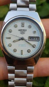 Vintage Seiko 5 Automatic 17 Jewels White dial from Japan day date - Picture 1 of 10
