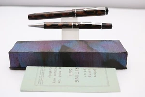 Vintage (c1934) Platignum Brown Marble Fountain Pen & Mechanical Pencil (Cased) - Picture 1 of 12
