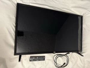 LG 32LM570BPUA TV - Picture 1 of 1