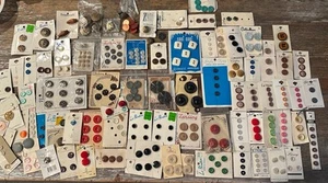 Large Lot Vintage La Mode Buttons On Cards - NOS Retro Colorful Bright - Picture 1 of 13