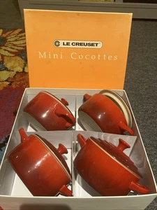 Set 4, Mini-Cocchette in Gres Le Creuset Piatti da Forno Cerise Rosso - Nuove - Foto 1 di 4