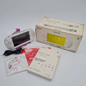 CONSOLE SONY PLAYSTATION PSP 1004 BIANCA con LIBRETTI e SCATOLA COMPLETA OTTIMA - Imagen 1 de 8
