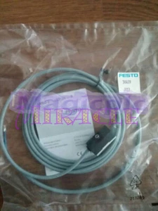 New 1PC For Festo Sensor SMEO-1-LED-24-B 30459 proximity switch - Picture 1 of 1