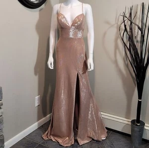 NWT Faviana Glamour Rose Gold Mermiad V-neck Spaghetti Strap Formal Dress Size 8 - Picture 1 of 14