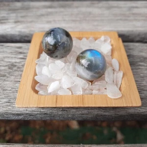 Labradorite Sphere Duo w/ Moonstone Chip Stones, Transformation, Full Potential - Bild 1 von 11