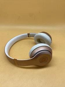 Beats Solo3 Wireless Over-Ear Bluetooth Headphones Rose Gold A1796 - Picture 1 of 6