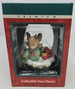 Vintage Mistletoe Magic Ornament Angel Mouse on a Cloud Noel Christmas W Box - Picture 1 of 10