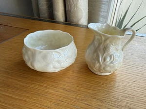 Belleek Lotous Pattern Creamer (lattiera) e zuccheriera - 1965-80 - Foto 1 di 7