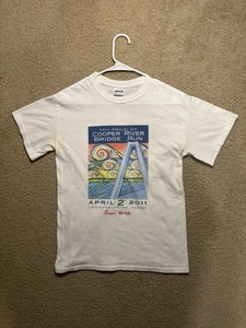 2011 Cooper River Bridge Run T-Shirt Herren Small weiß Charleston Grafik Tee - Bild 1 von 7