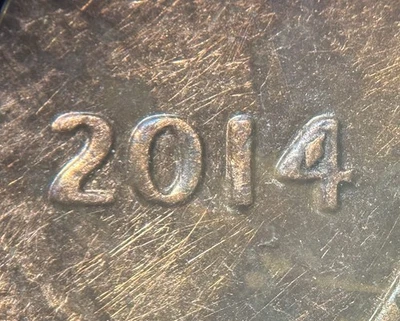2014 P Lincoln Cent 1 D0-001 With Die Chip Inside Of The Number 4 On The Date. - Image 1 of 4