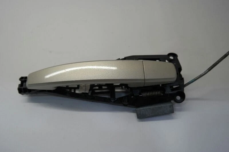 2010-2016 CADILLAC SRX RIGHT REAR PASSENGER OUTSIDE DOOR HANDLE  Foto 1 de 4