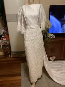 Genuine Vintage 70’s White Lace Wedding Dress Straight Line Detachable Train - Picture 1 of 12