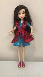 Disney Descendants Signature Lonnie Auradon Prep bambola VHTF / EUC - Foto 1 di 10