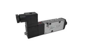 IMI Norgren V60P517A-A218JB Solenoid Valve 110VAC 145PSI - New - Picture 1 of 3
