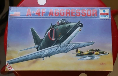 ESCI A-4 F Aggressor, scala 1:72, kit 9003 anno 1984 - Immagine 1 di 2