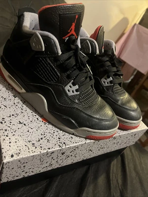 AirJordan4 Retro Negro/Rojo Fuego-Gris Cemento Negro/Gris Cimento/Rouge Feu Talla 7US Foto 1 de 4