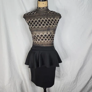 Vestido Y2K ROPA CODICIADA Talla Pequeña Negro Transparente y Dorado Corpiño Espalda Abierta Peplum - Imagen 1 de 8