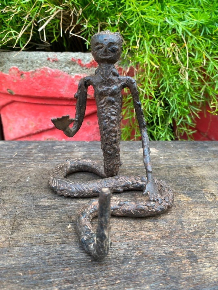 1800 年代古代铁手工锻造蛇人雕塑 — 第 1/4 张图片