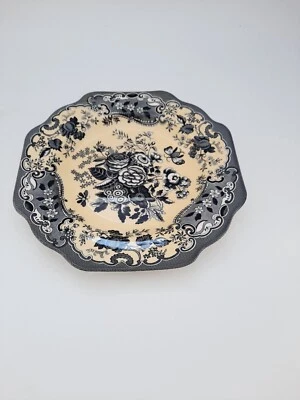Spode Archive Collection Blue Rose Scalloped 9.5”  Plate - Image 1 of 4