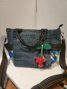 Kamana Purse - Picture 1 of 4
