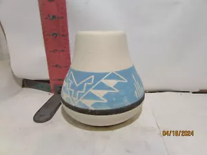 CERÁMICA SIOUX, HECHA A MANO EN RAPID CITY, SD - FIRMADA, ¡PERO NO PUEDO SALIR! - Imagen 1 de 4