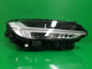 2016 Volvo XC70 Right Headlight 31386165 - Picture 1 of 8
