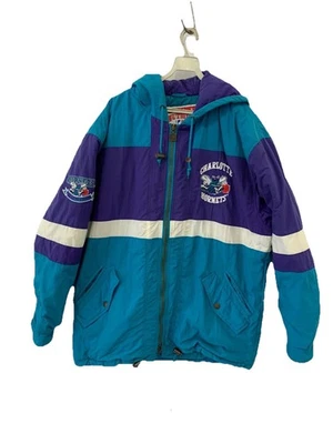 Chaqueta acolchada con capucha púrpura verde azulado Charlotte Hornets de la NBA de colección talla M#113 Foto 1 de 4