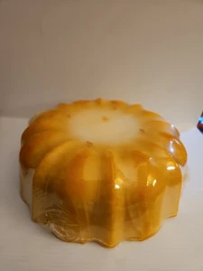 Heart & Home Traditions Ltd. Life Sz Bundt Delight Kerze Apfelstrudel 9x9 - Bild 1 von 5