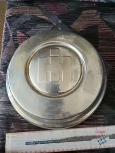 Vintage Original International Harvester Pickup Truck 10" Hubcap Scout Travelall - Picture 1 of 13