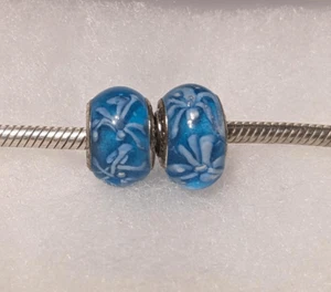 NEW SET OF 2 PANDORA BLUE MURANO GLASS BEADS WITH WHITE FLOWERS - Picture 1 of 2