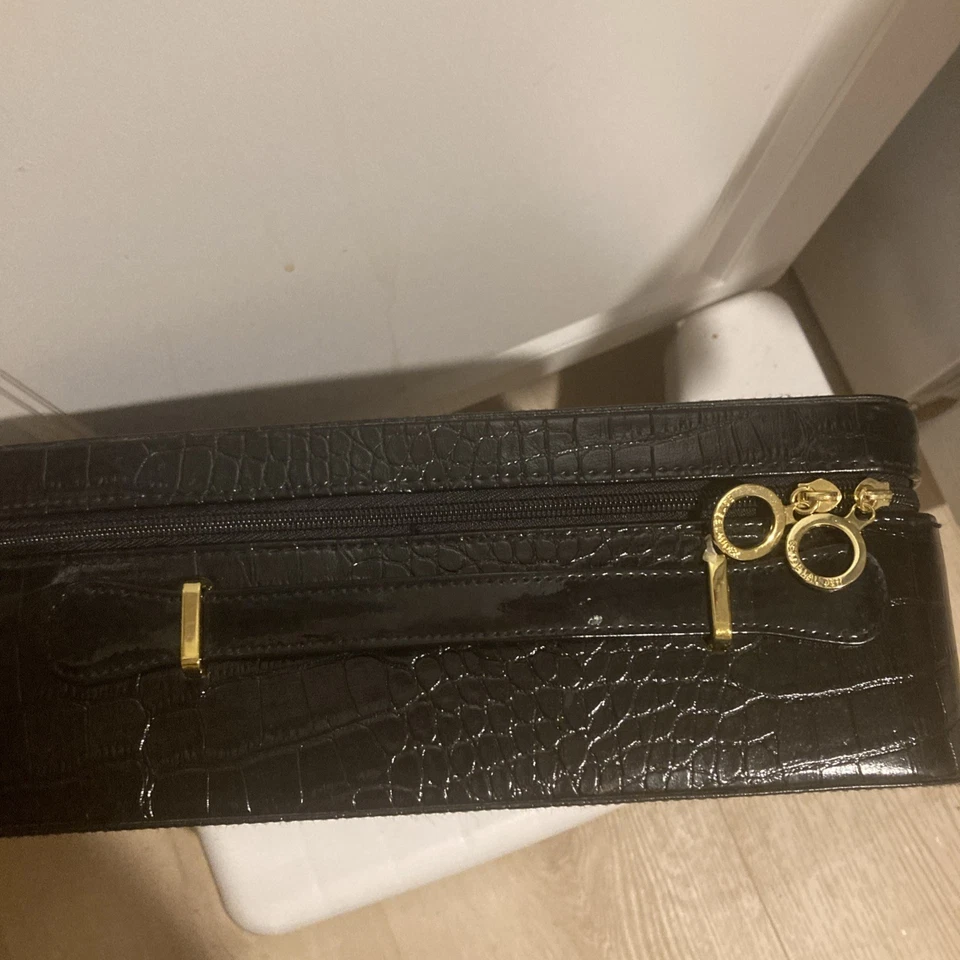 Estuche de Viaje Tren Maquillaje Vintage Estee Lauder Imitación Negro Cocodrilo 12 x 9,5 x 5" Foto 1 de 4