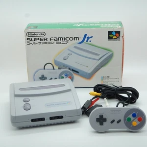 Nintendo SUPER FAMICOM Jr + Controller Original - Spielkonsole Japan - SHVC-101 - Bild 1 von 18