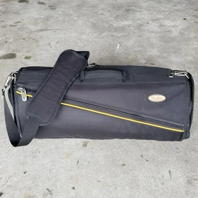Bolsa de ropa de mano SKYROLL, negra, viene con correa Foto 1 de 4