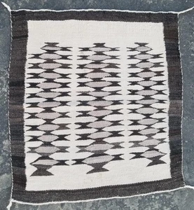 Vintage Traditional Handmade Native American Navajo Gallup Throw Wool Rug 73x66c - Picture 1 of 12