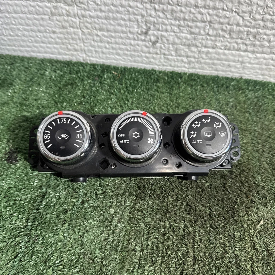 2010-2013 Mitsubishi Outlander Ac Heater Climate Control OEM 7820A081XC - Image 1 of 4