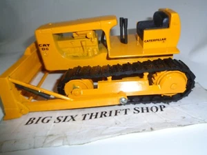 Tractor vintage Ertl Co Caterpillar D6 con excavadora con caja original escala 1:24 - Imagen 1 de 8