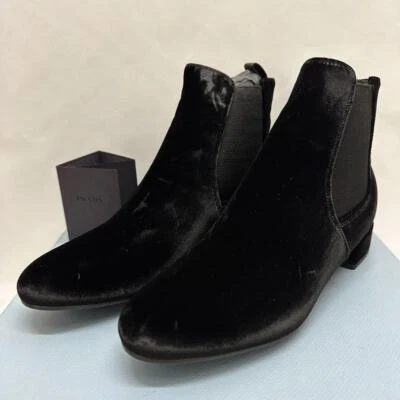 Botas cortas de terciopelo para mujer Prada negras 100 % rayón US5 buen estado de Japón Foto 1 de 4