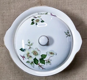 Vintage Johnson Brothers Moderne Floral Covered Vegetable Dish White Green - Imagen 1 de 7