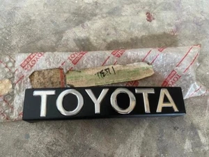 Fit For TOYOTA Corolla Ke70 Te71 FRONT GRILLE EMBLEM BADGE NOS JAPAN - Picture 1 of 10