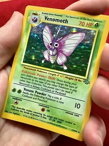 Pokemon TCG Venomoth Jungle 13/64 Holo Unlimited Holo Raro - Foto 1 di 4