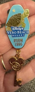 Disney WDW Crush Resorts Zimmerschlüssel Disney's Vero Beach LE 500 Pin 69714 - Bild 1 von 5